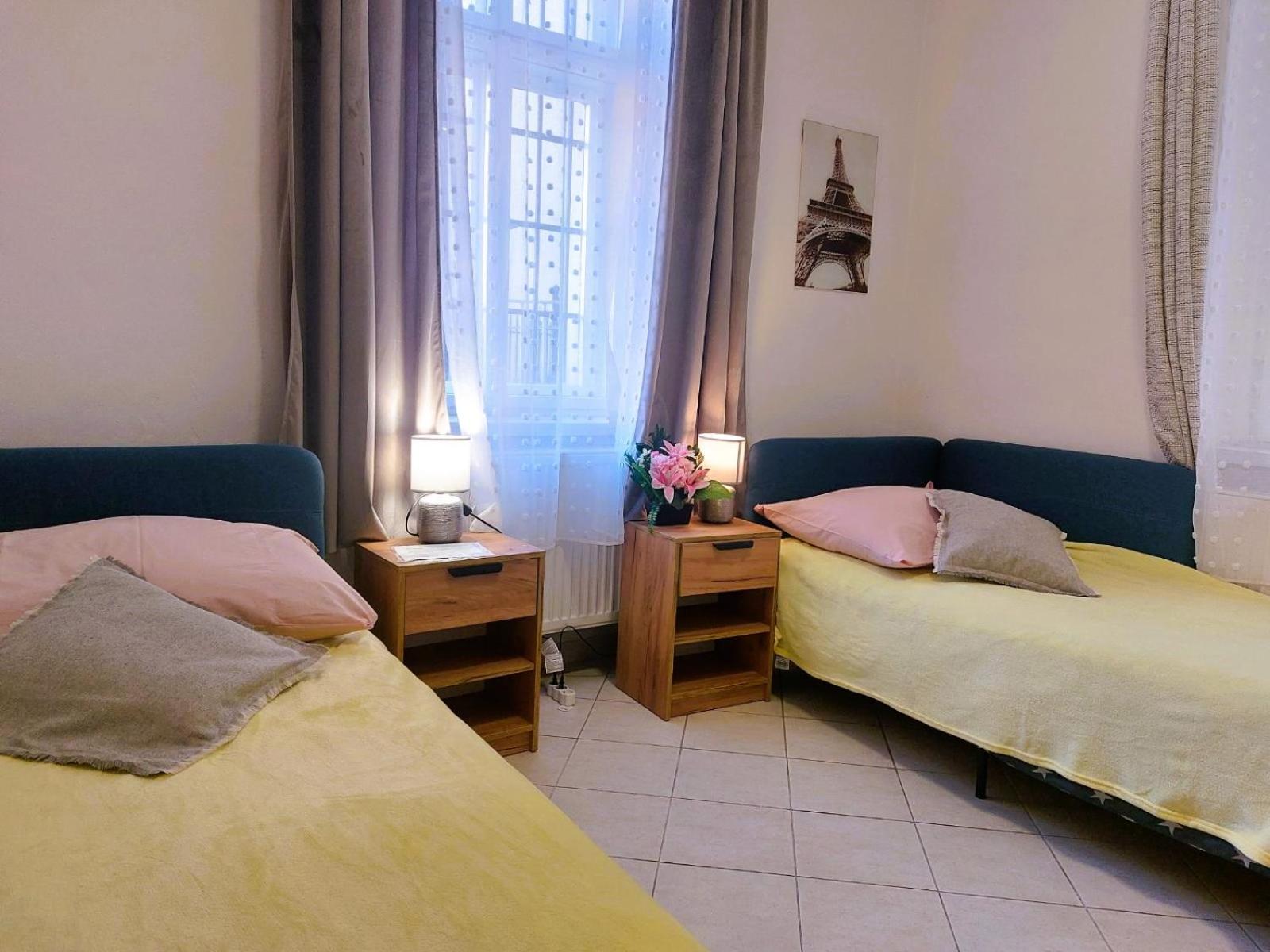 Byt 2+Kk Na Velkem Namesti Hradec Králové Extérieur photo